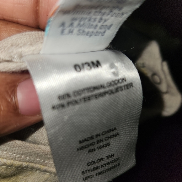 Disney Baby Winne The Pooh Shirt and Romper Bundle Size 0-3 Months - Picture 6 of 6